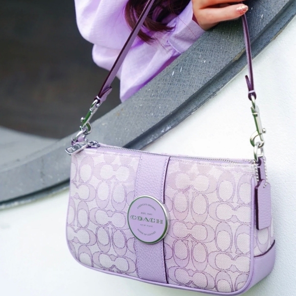 100% Authentic Guarantee ⚛️👜Coach Lonnie Baguette In Signature Jacquard - Picture 7 of 10